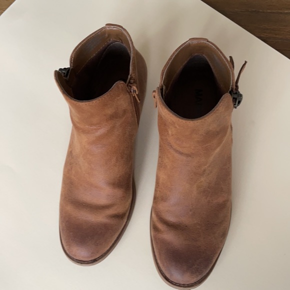 Brown ankle boots - Picture 3 of 12